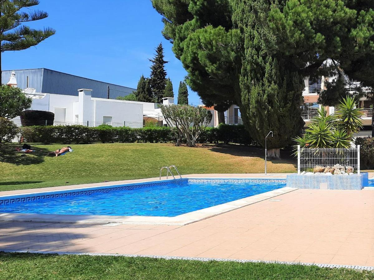 Armacao De Pera Brightness 2 With Pool By Homing Apartment Екстериор снимка