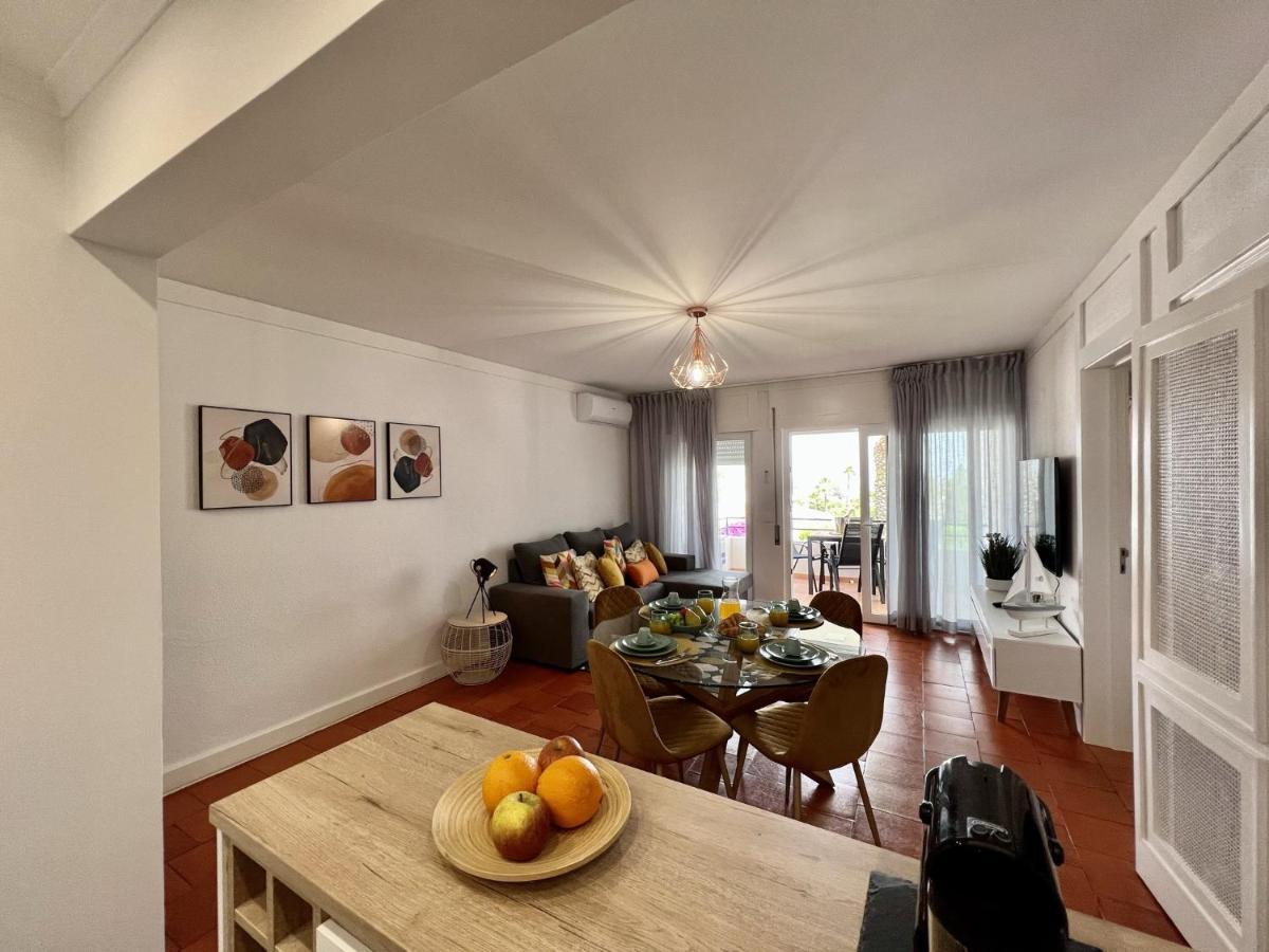 Armacao De Pera Brightness 2 With Pool By Homing Apartment Екстериор снимка
